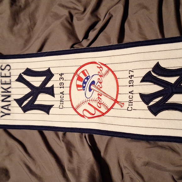 New York Yankees Banner - Picture 2 of 8